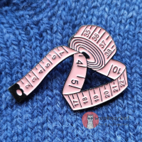 Брошь "Сантиметровая линейка"