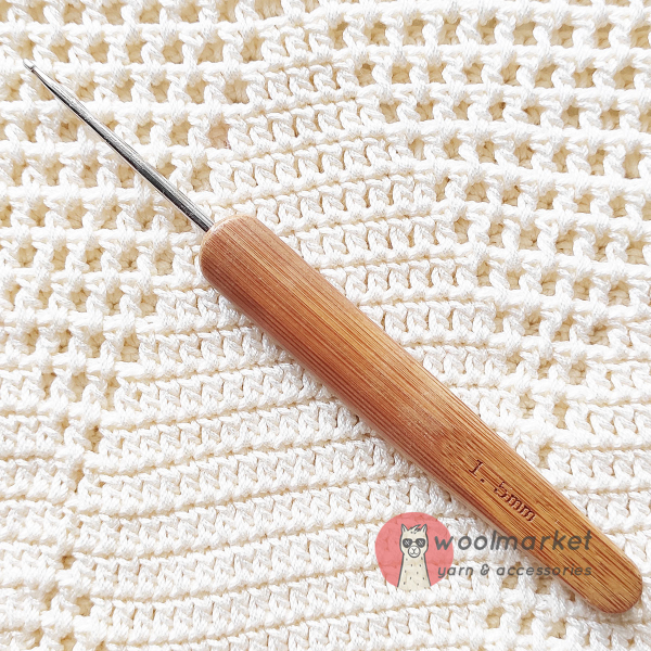 Гачок з бамбуковою ручкою, стальний,  1,5мм