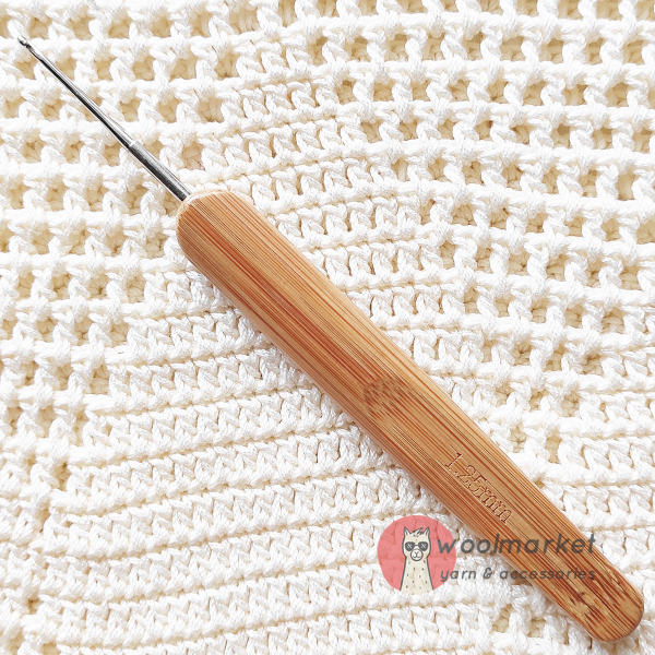 Гачок з бамбуковою ручкою, стальний,  1,25мм