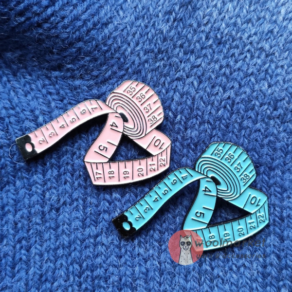 Брошь "Сантиметровая линейка"
